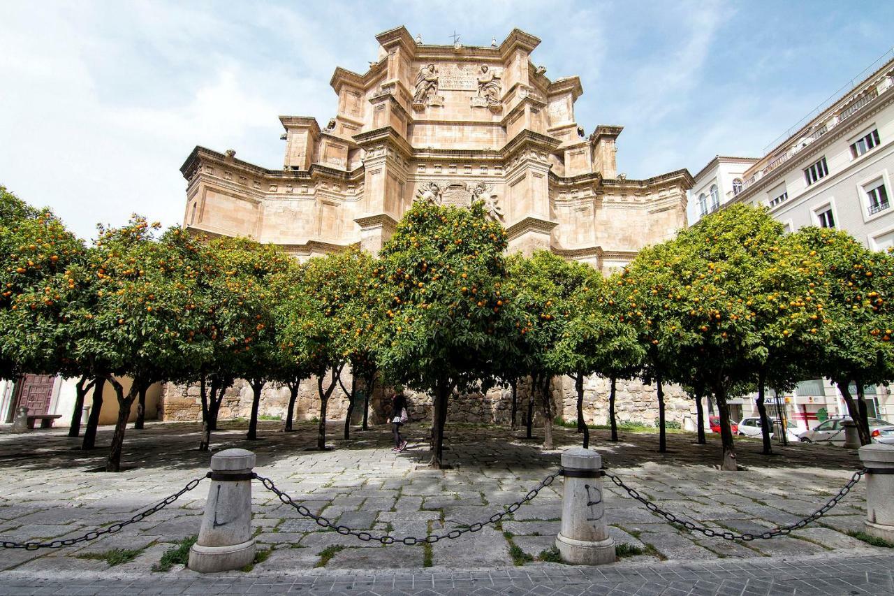 Apartamentos Palacio De Los Jeronimos グラナダ エクステリア 写真